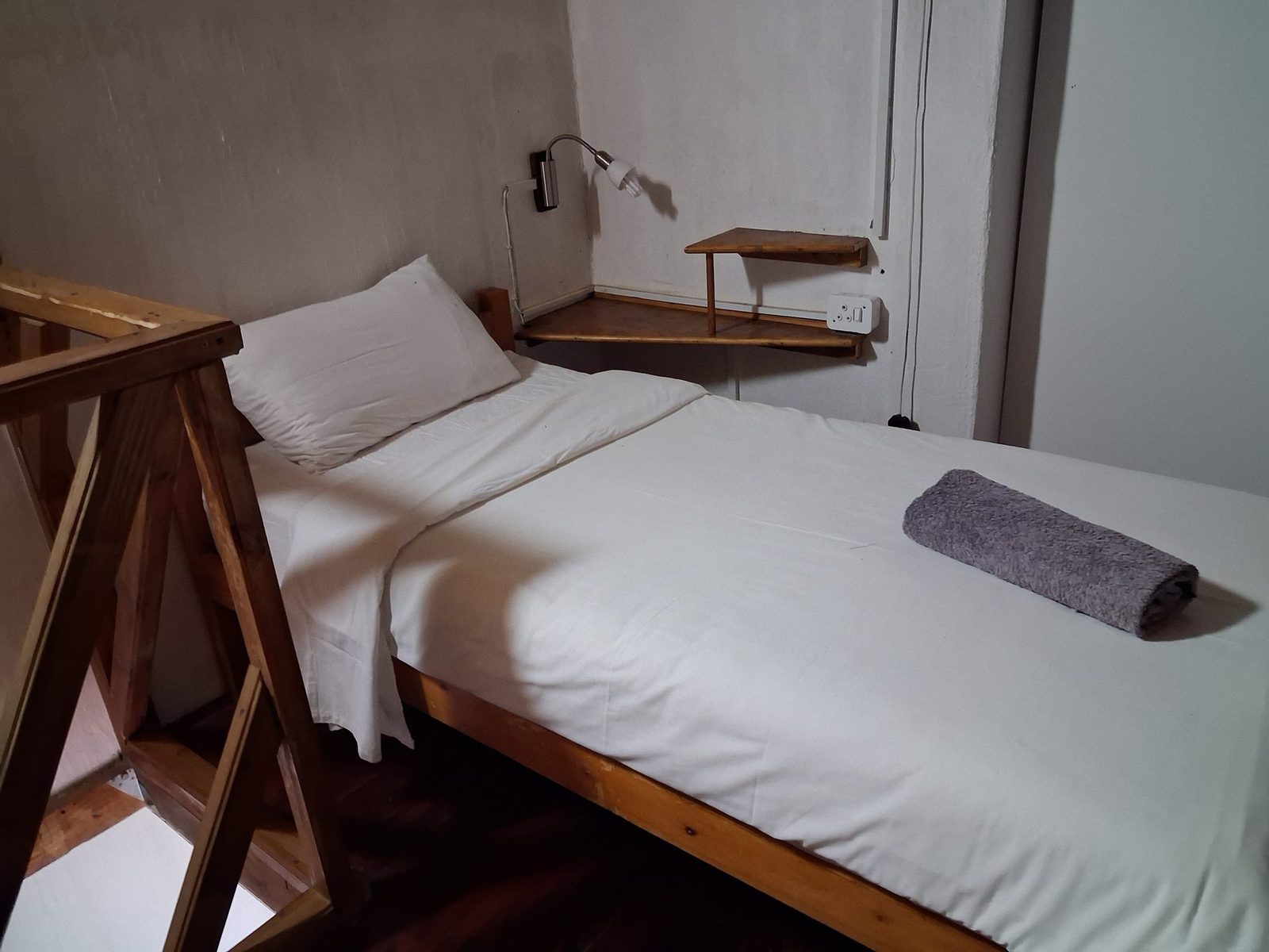 Family unit 4 loft with single beds