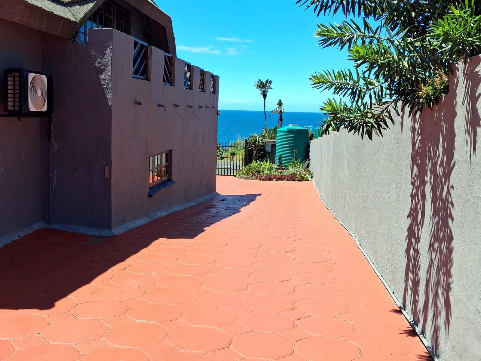 The path down to the beach beside the lodge